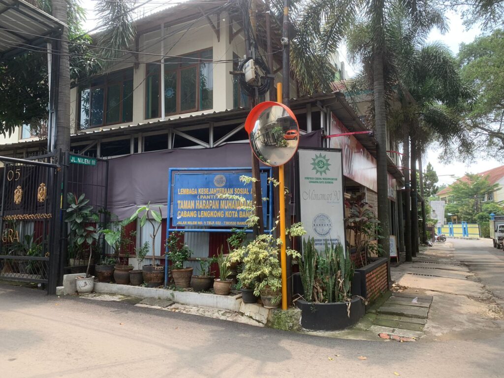 gedung pcm lengkong