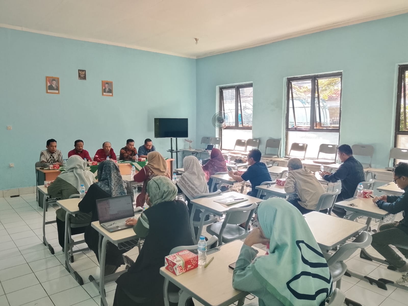 PCM Lengkong Laksanakan Kunjungan ke AUM Pendidikan untuk Pembinaan dan Ketertiban Laporan Keuangan