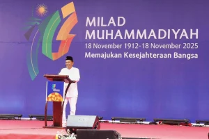 Read more about the article Gubernur Jawa Barat Hibahkan Rp50 Juta untuk Performa SMK Muhammadiyah 1 Bandung di Milad Muhammadiyah ke-113