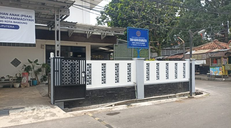 Revitalisasi Asrama Putra Taman Harapan Muhammadiyah dengan dukungan Kodim 0618 Kota Bandung